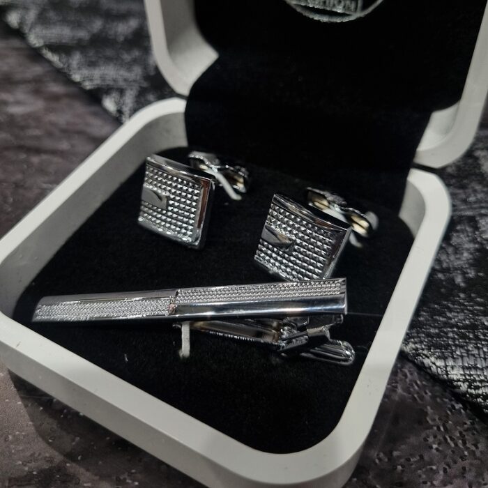 InShot_20250316_111953067 ست دکمه و گیره کراوات D85 - Image 1