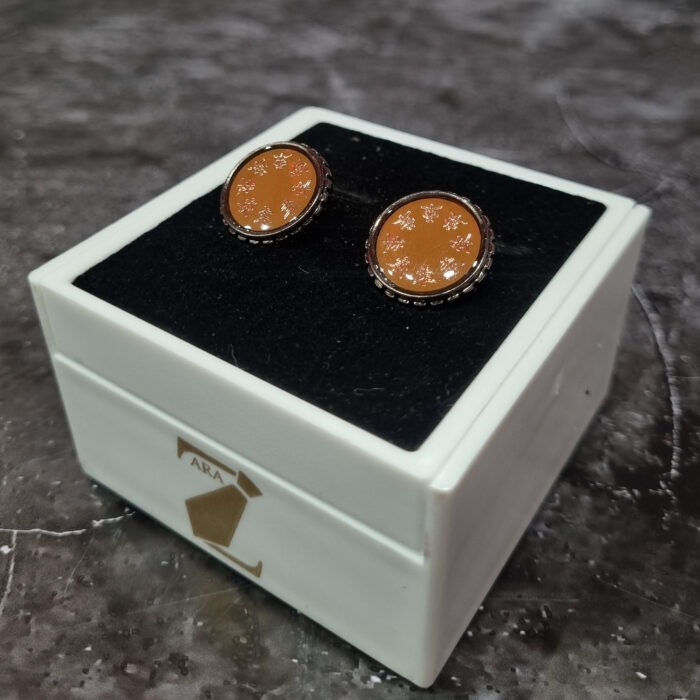 InShot_20250407_161839330 دکمه سردست D125 - Image 1