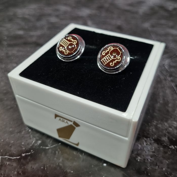 InShot_20250407_161916905 دکمه سردست D111 - Image 1